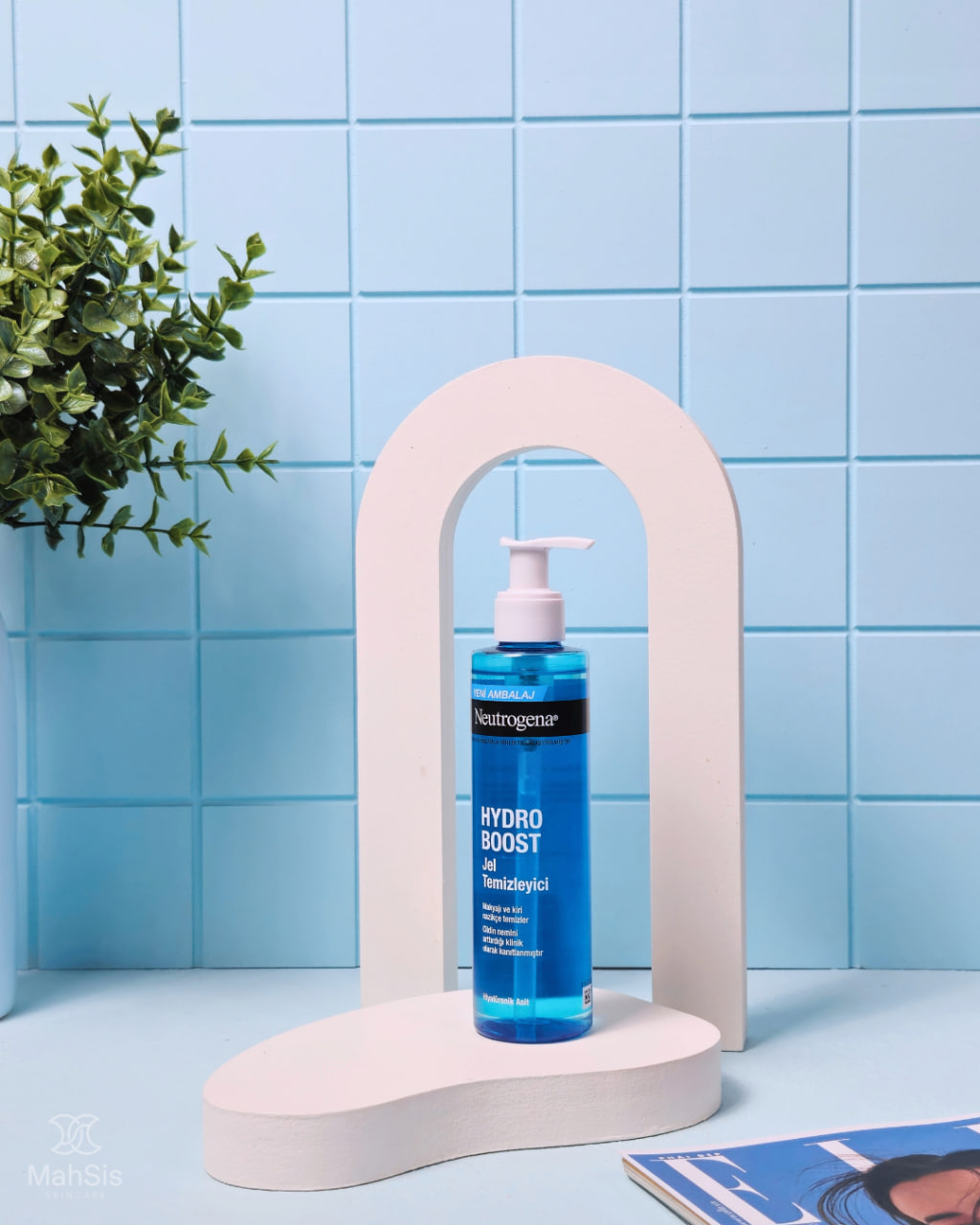 Neutrogena Hydro Boost Cleansing Gel ژل شوینده آبرسان نوتروژینا Neutrogena Hydro Boost Cleansing Gel