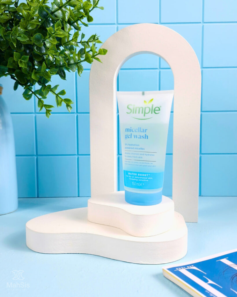 ژل شوینده میسلار سیمپل Simple Micellar Cleansing Gel Wash